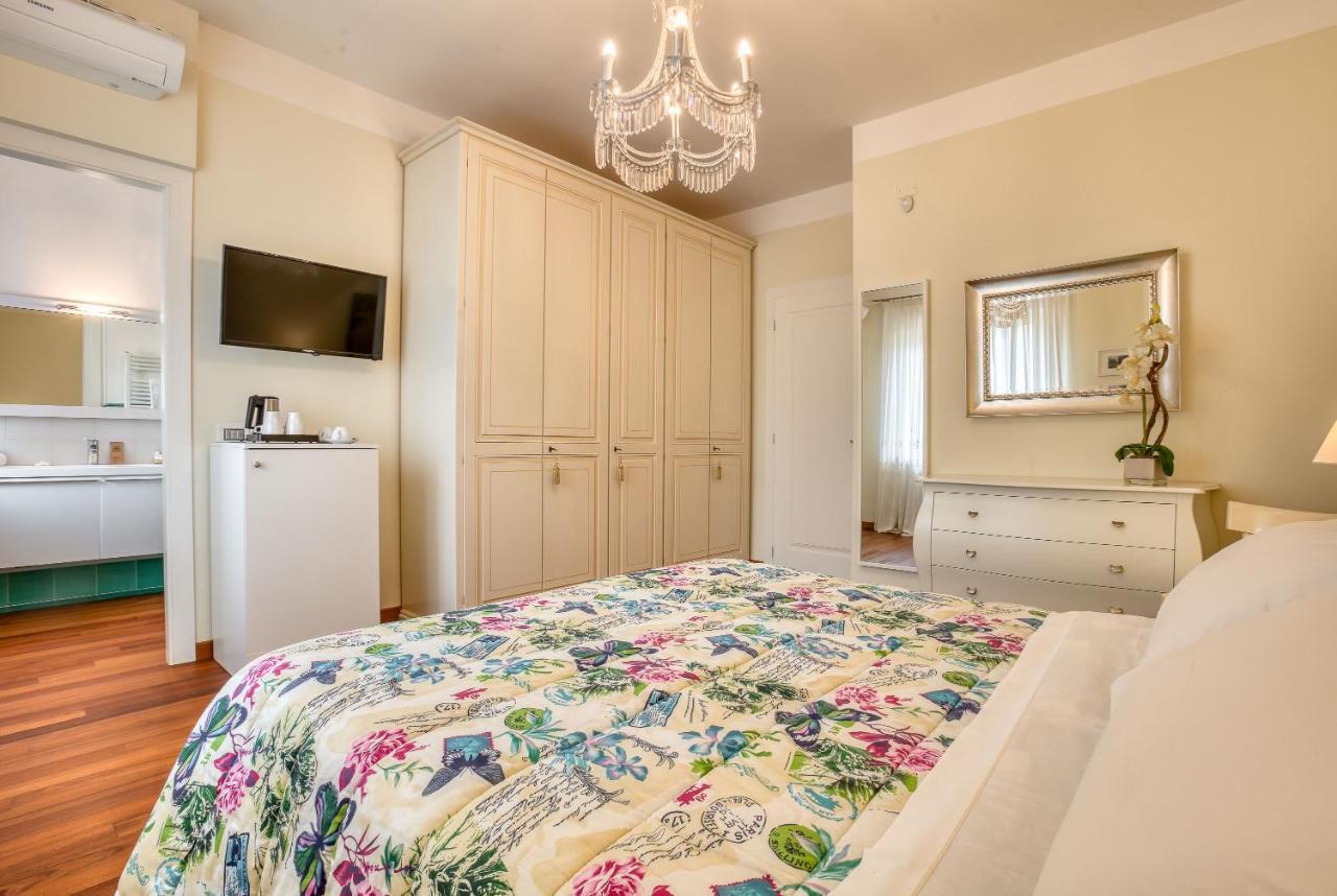 Hotel De Santis 3*